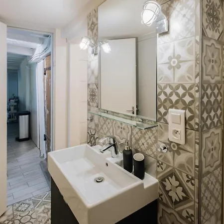 Apartman Superb For 4 Pantheon - Emily In Párizs