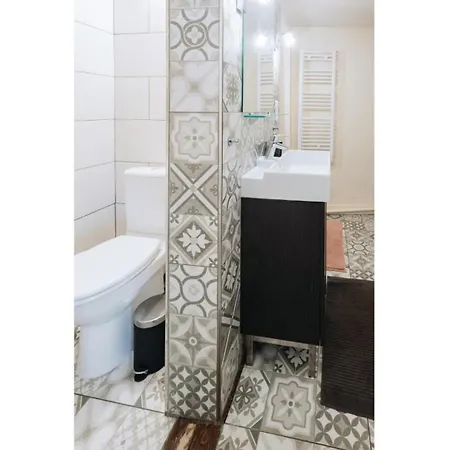 Superb For 4 Pantheon - Emily In Apartman
