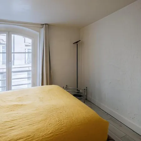 Apartman Superb For 4 Pantheon - Emily In Párizs